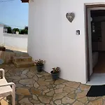 Nomad House-Entire House At Your Disposal,4 Guests