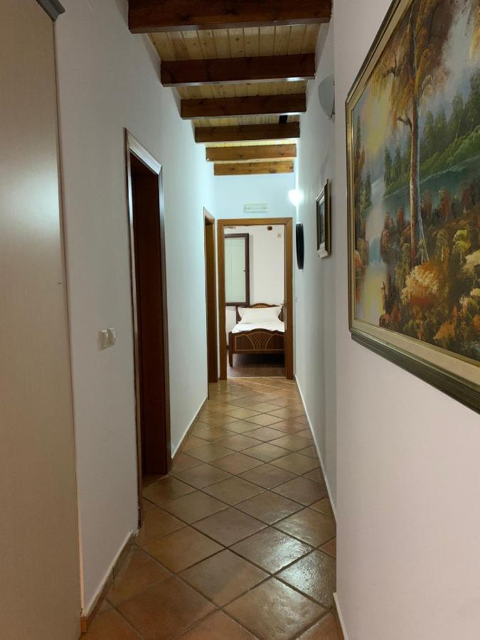 Nomad House-entire House At Your Disposal,4 Guests Apartament *